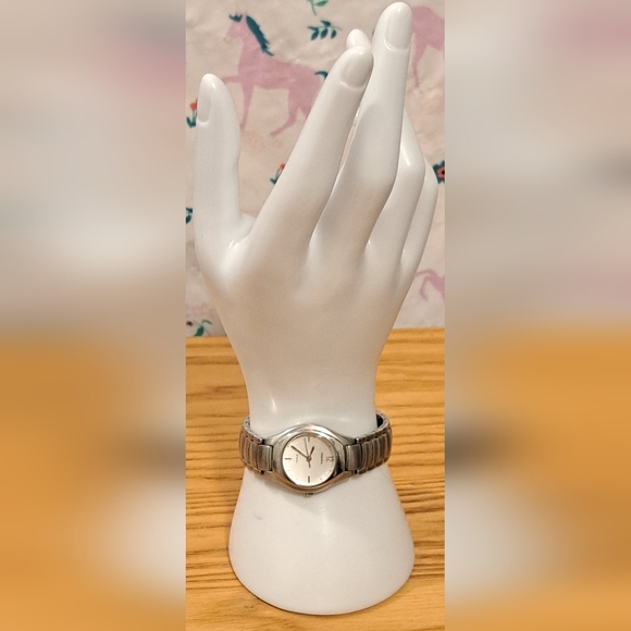 Vintage Y2K Fossil FS2687 Steel Casual Watch Jewelery w/ Silver Tone Face - Picture 1 of 6